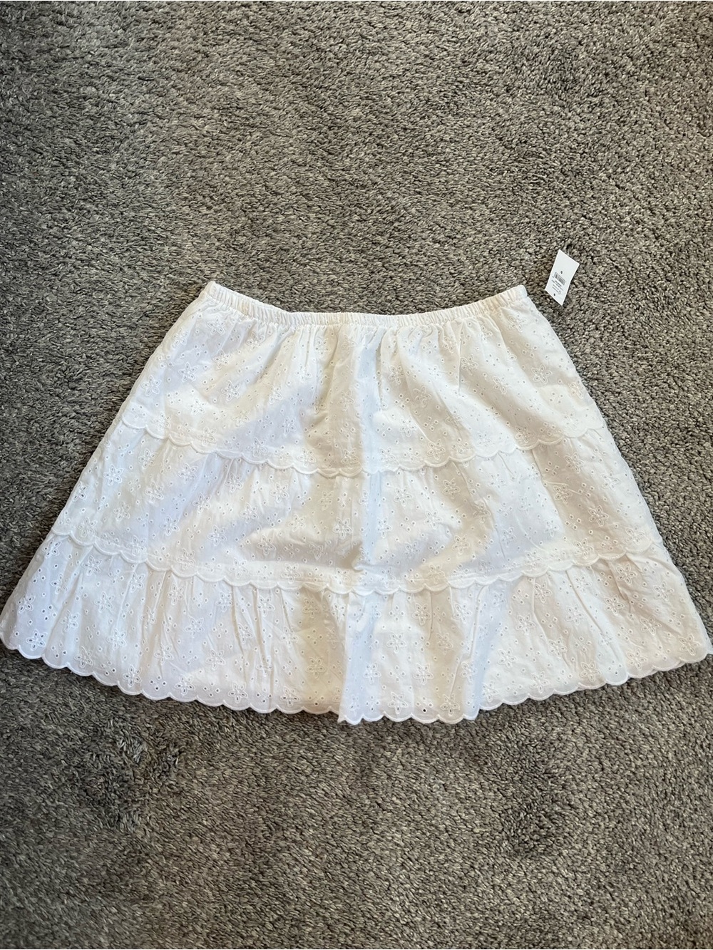 GAP Factory White Tiered Eyelet Mini Skirt